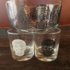 Skull Design Glass Bowl and Tumbler Set